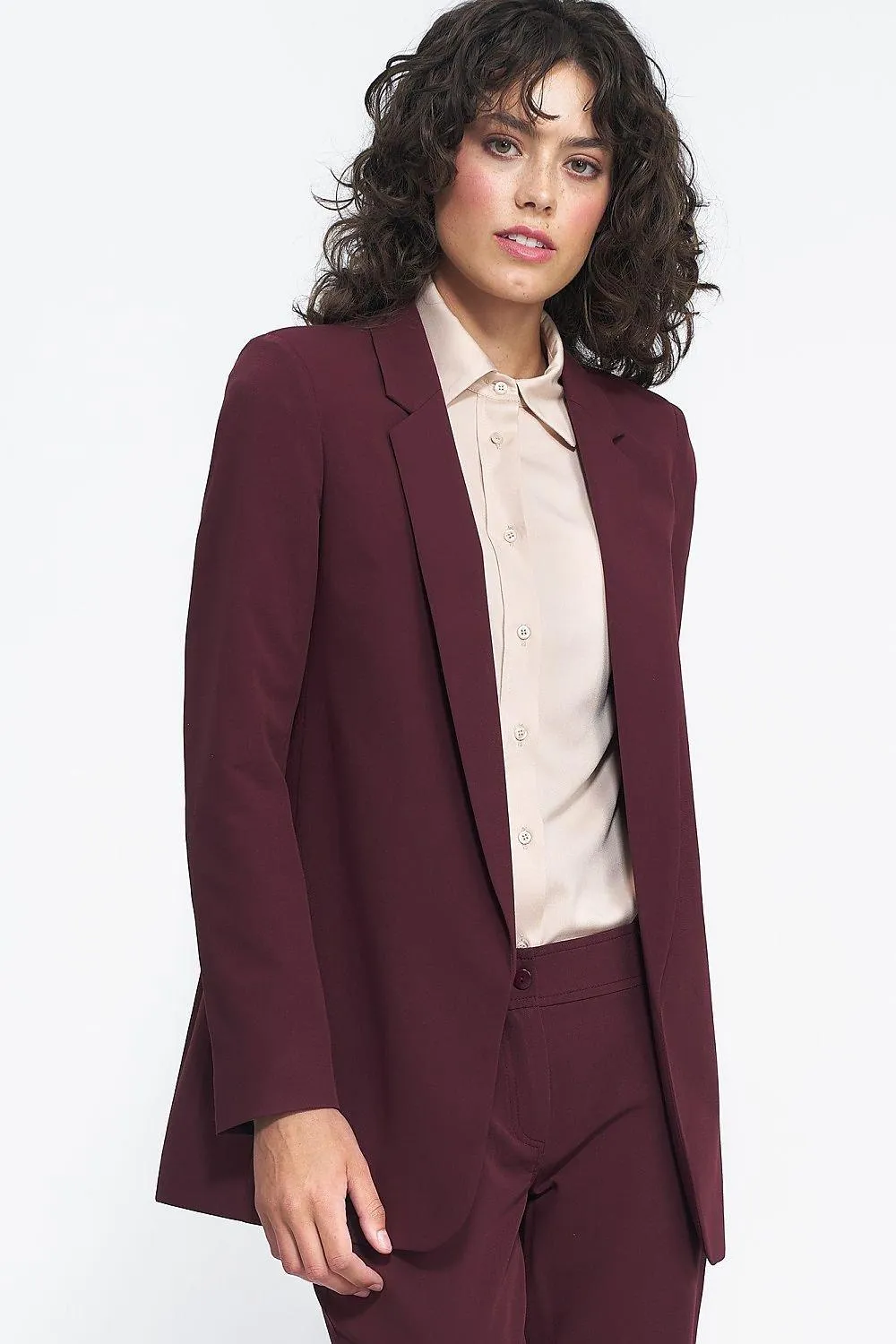 Chic Unbuttoned Blazer for Modern Elegance