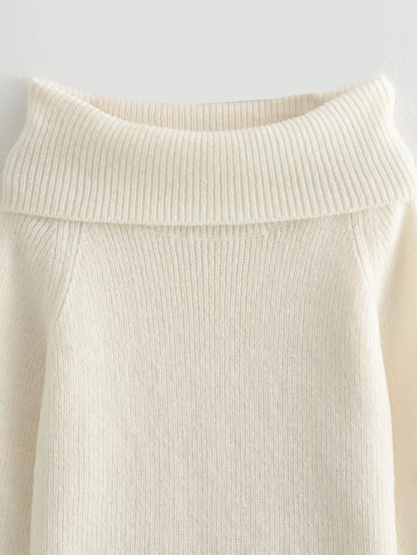 Ivyshape | Bare Shoulder Sweater